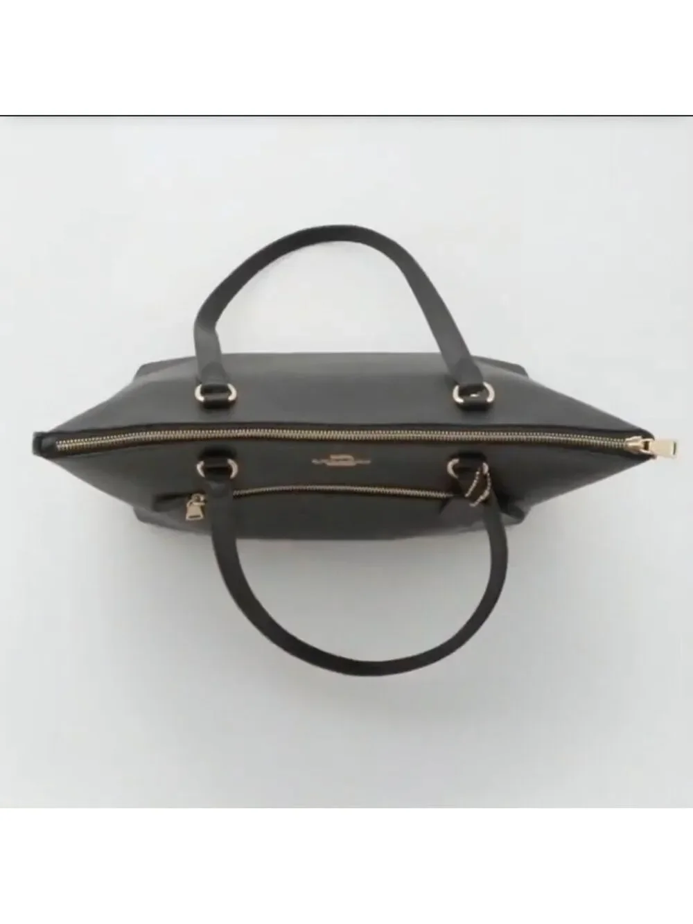 NWT Coach Purse Gallery Tote‎ Signature Canvas/brown color
